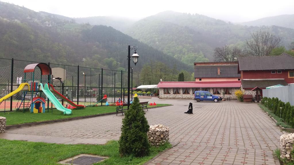 Hotel Podul Cetatii Sebesel Esterno foto